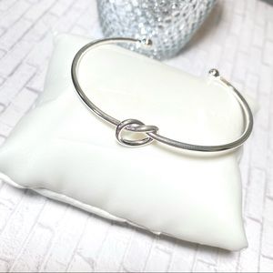 NEW Silver Tone Bangle